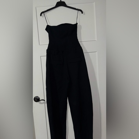 HELSA The Heavy Crepe Jumpsuit Small - Picture 4 of 9